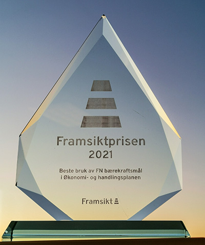 Framsiktprisen 2021, statuett for prisen for beste bruk av FN bærekraftsmål i Økonomi- og handlingsplan
