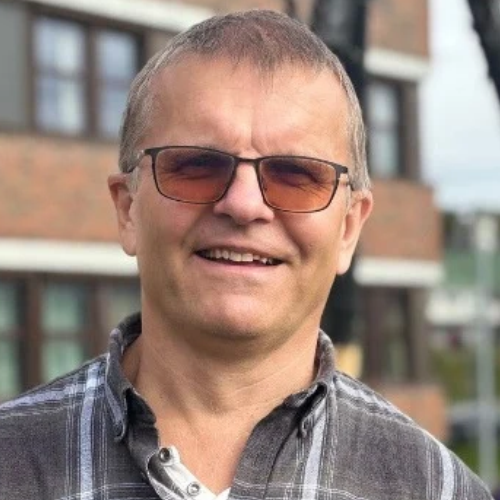 Illustrasjonsbilde av mannlig siluett i portrett.